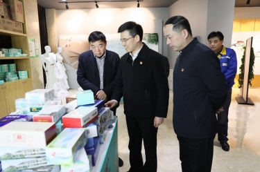 領導調研 | 平湖市委副書記、代市長周軍波一行蒞臨景興紙業(yè)調研交流