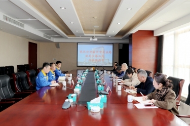 嘉興市司法局黨委委員、副局長(zhǎng)蔡加龍一行蒞臨景興紙業(yè)調(diào)研指導(dǎo)